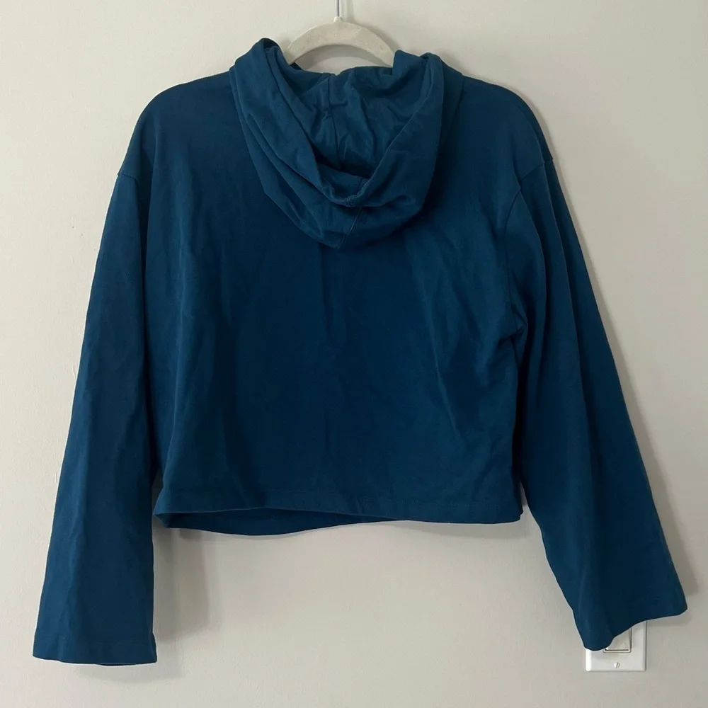 Nike Cropped Blue Hoodie